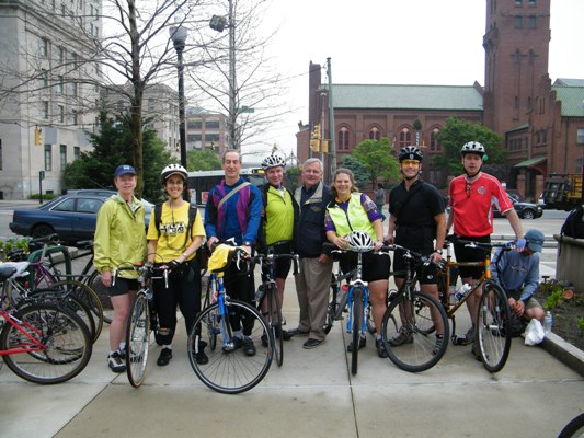 B2W 2009 -Group of Cyclists